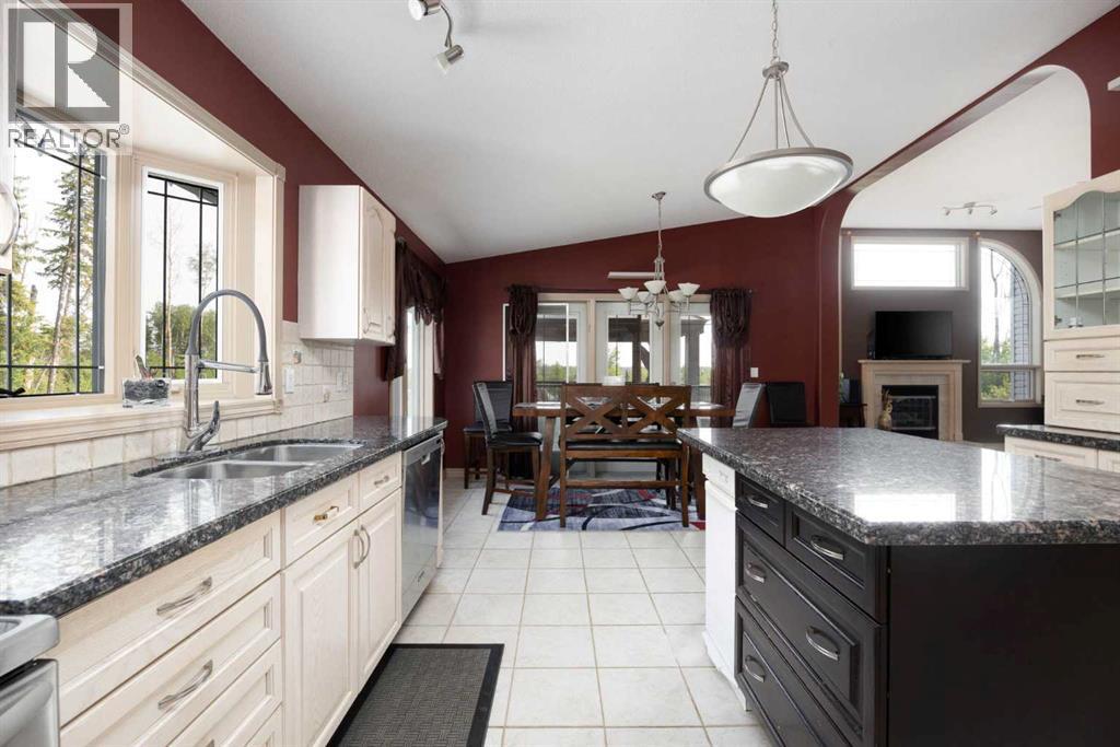 25 Freestone Way, Saprae Creek, Alberta  T9H 5B4 - Photo 6 - A2276566