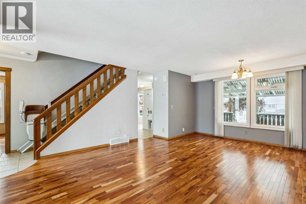 3412 Temple Road Ne, Calgary, Alberta  T1Y 3A9 - Photo 4 - A2287129