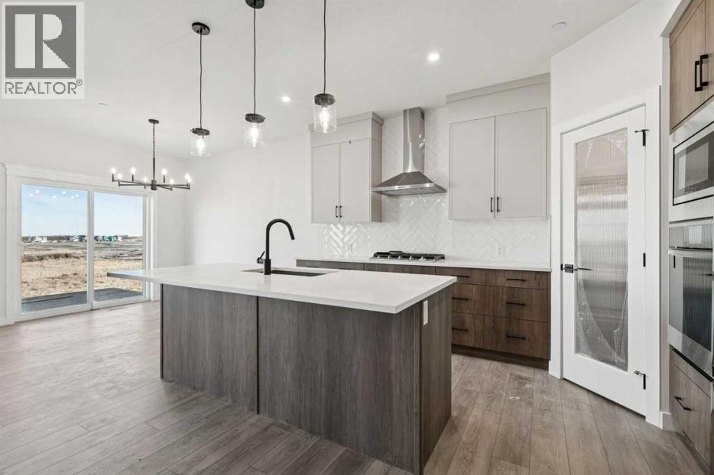 378 Hotchkiss Manor Se, Calgary, Alberta  T2S 0J9 - Photo 5 - A2270264