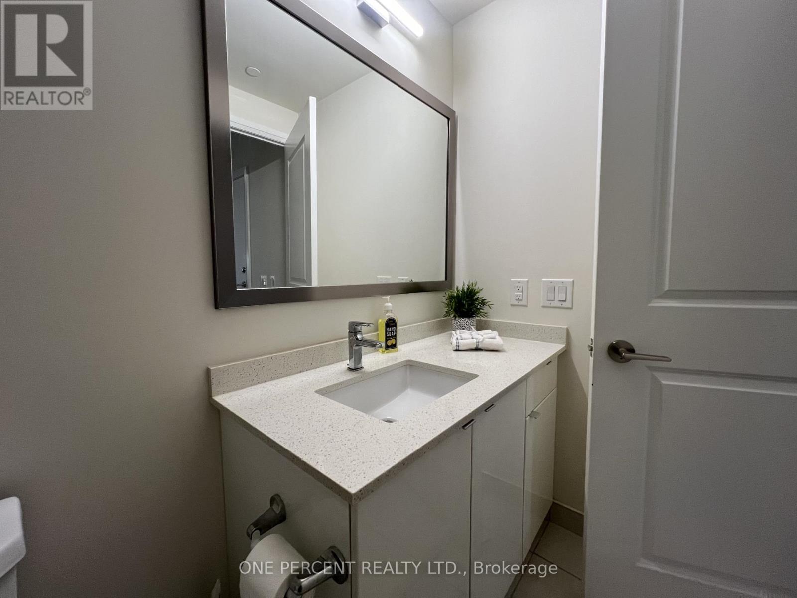 819 - 50 Thomas Riley Road, Toronto (Islington-City Centre West), Ontario  M9B 0C1 - Photo 13 - W12856420