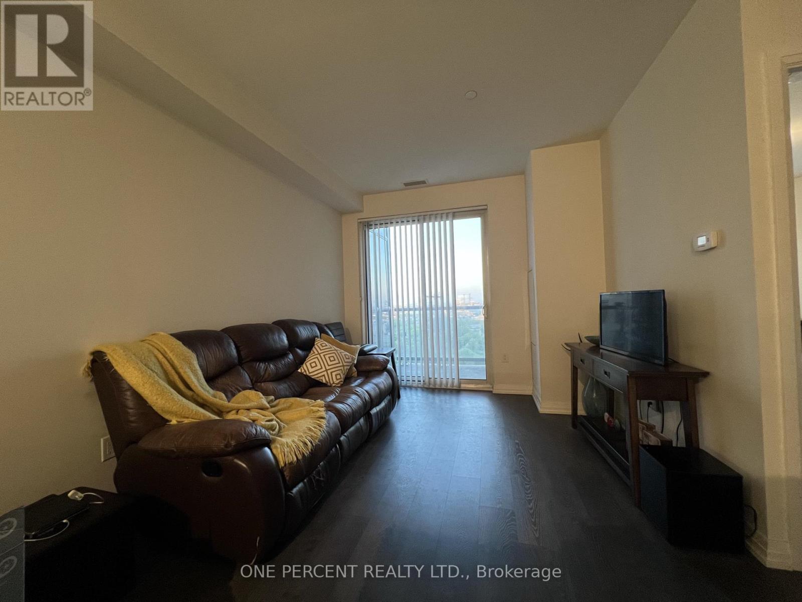 819 - 50 Thomas Riley Road, Toronto (Islington-City Centre West), Ontario  M9B 0C1 - Photo 4 - W12856420
