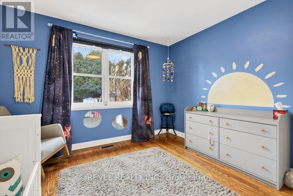 399 Pepper Drive, Burlington (Brant), Ontario  L7R 3E1 - Photo 20 - W12856434