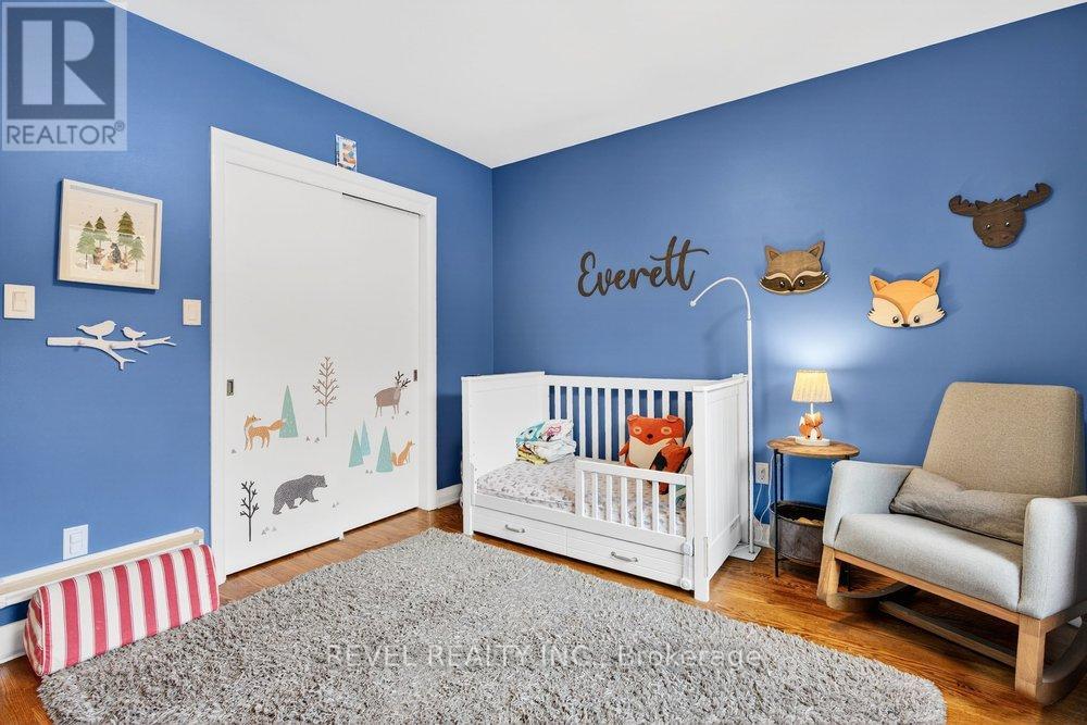 399 Pepper Drive, Burlington (Brant), Ontario  L7R 3E1 - Photo 21 - W12856434