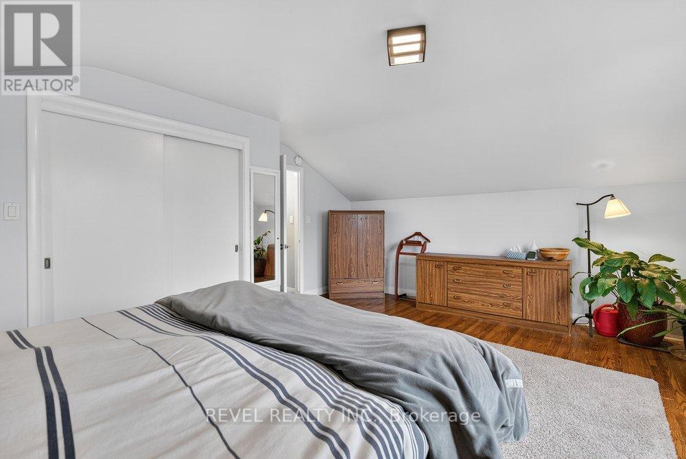 399 Pepper Drive, Burlington (Brant), Ontario  L7R 3E1 - Photo 26 - W12856434