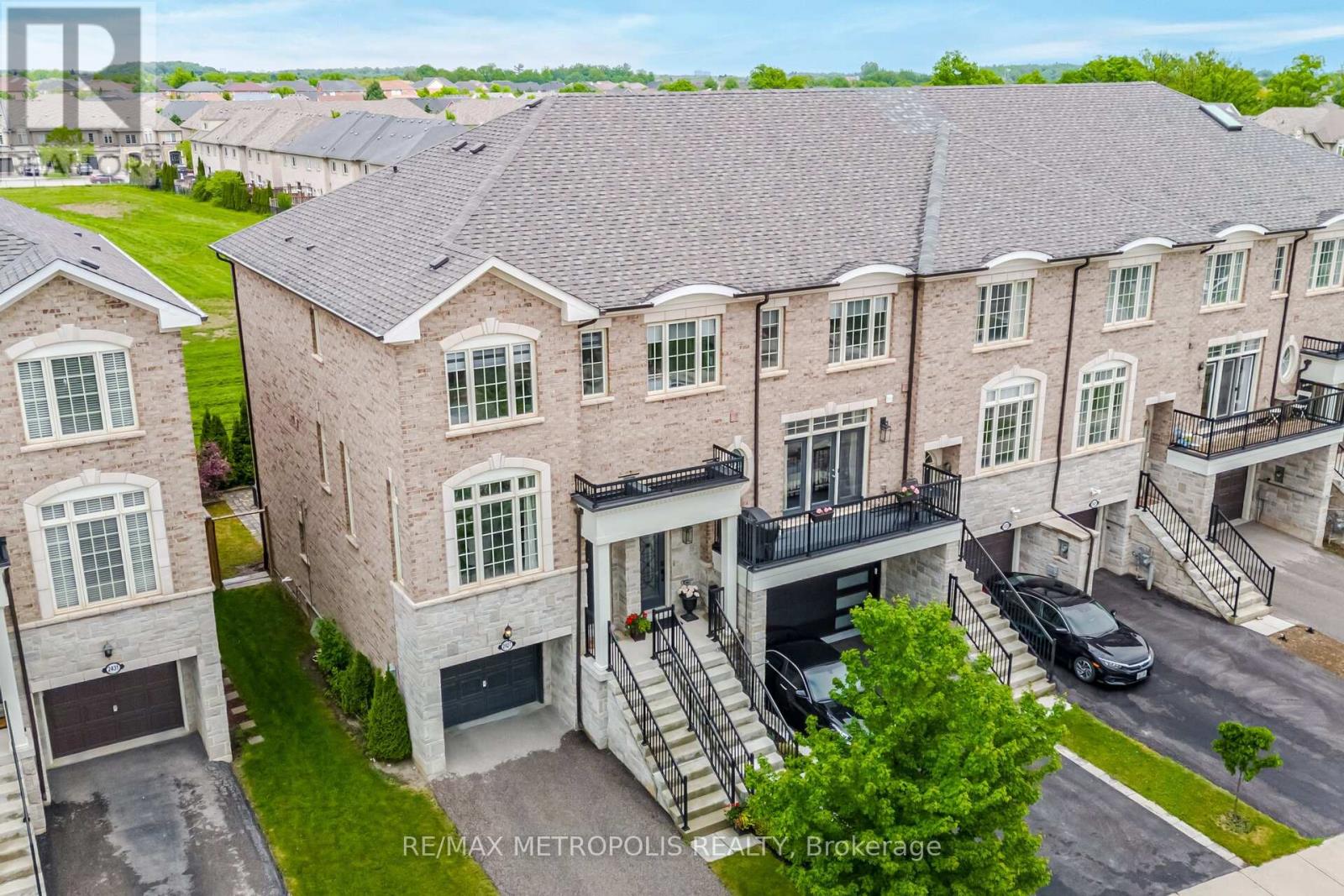 2427 BARONWOOD DRIVE, Oakville, Ontario