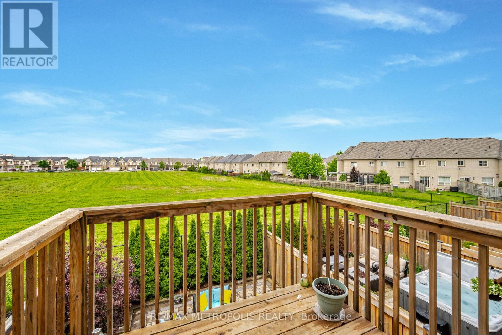 2427 Baronwood Drive, Oakville, Ontario  L6M 0J7 - Photo 13 - W12856458