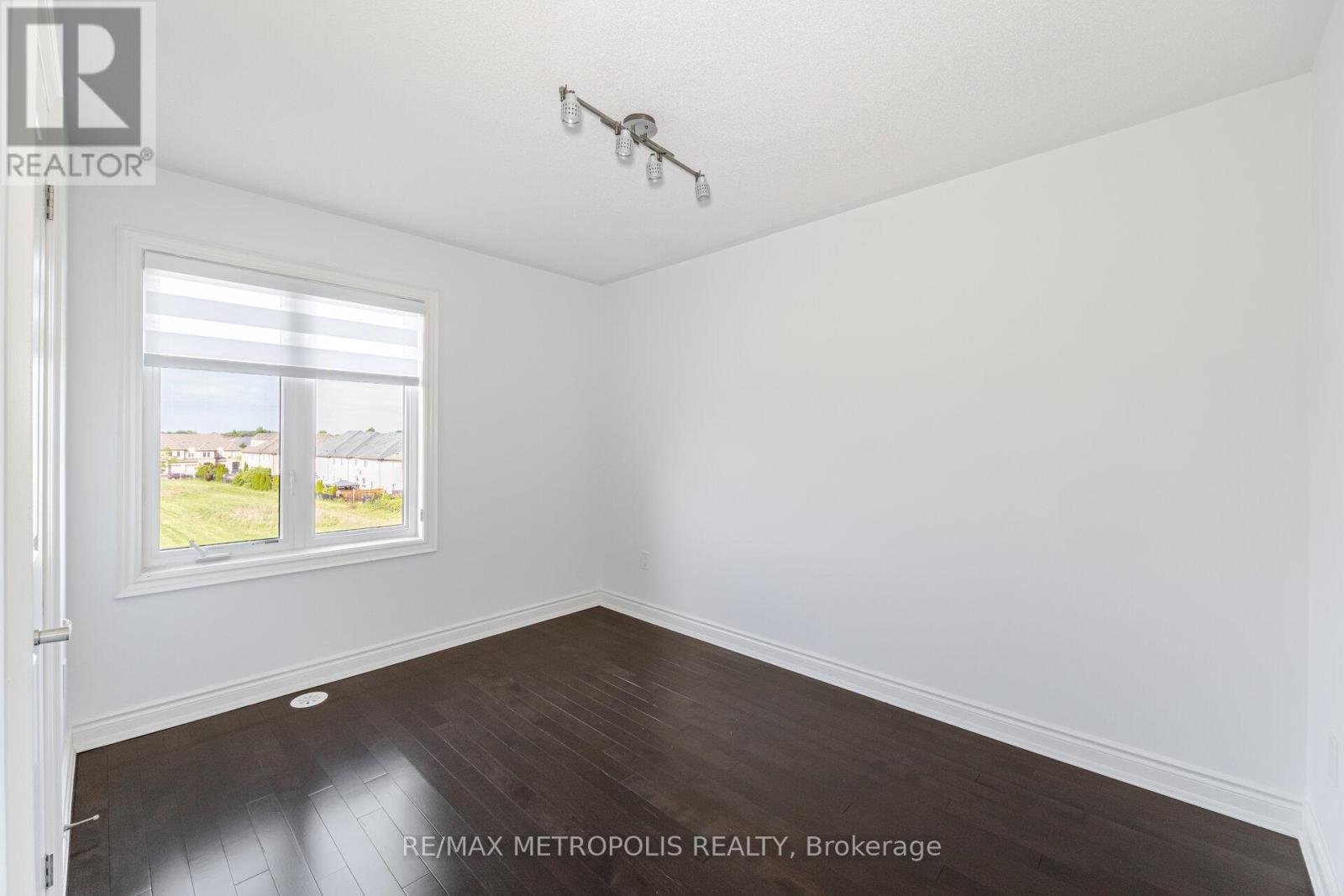 2427 Baronwood Drive, Oakville, Ontario  L6M 0J7 - Photo 26 - W12856458