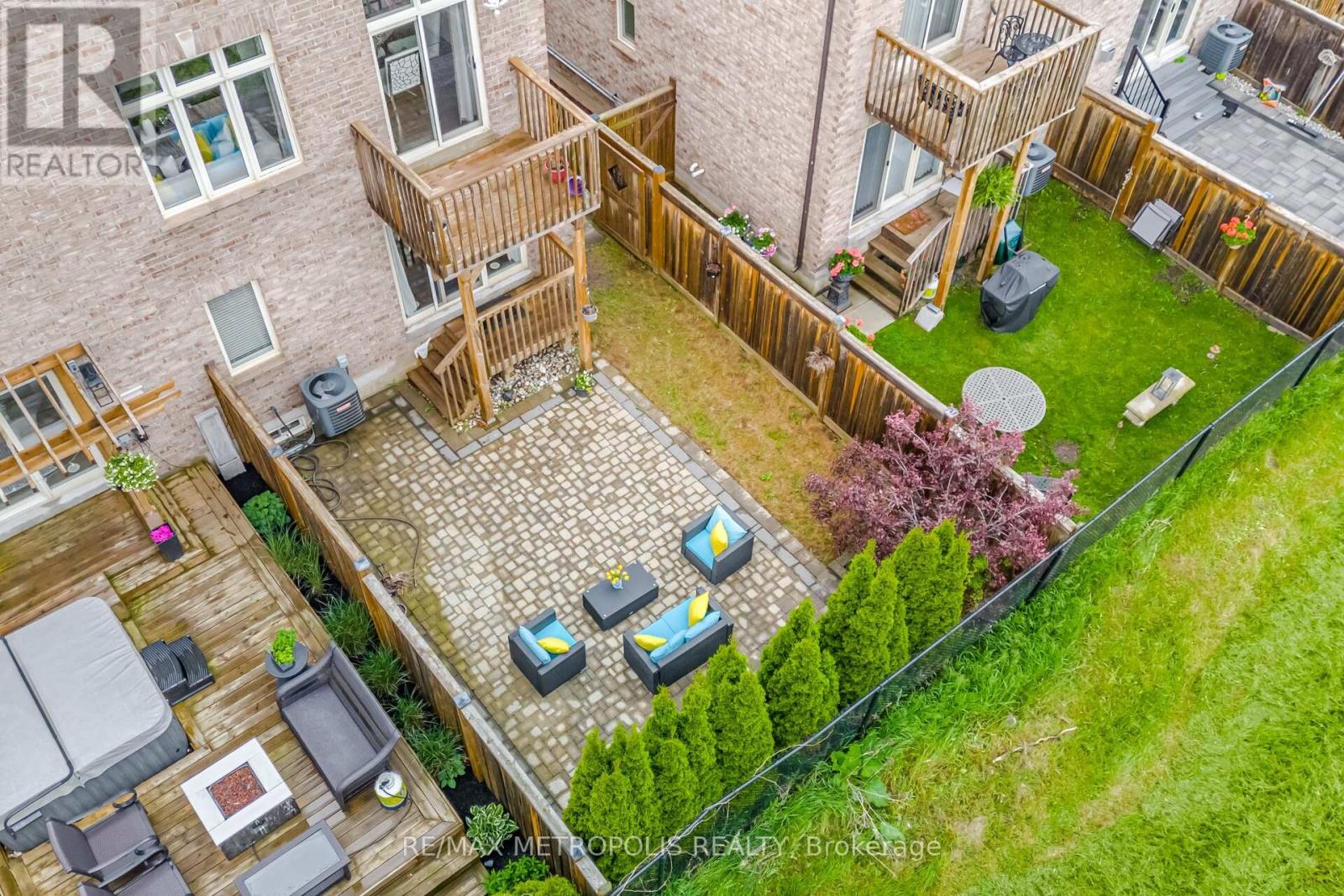 2427 Baronwood Drive, Oakville, Ontario  L6M 0J7 - Photo 39 - W12856458