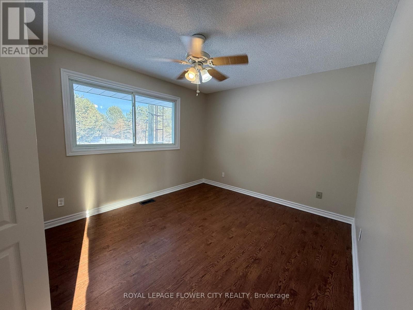 10733 Sixth Line, Halton Hills (Rural Halton Hills), Ontario  L7G 4S6 - Photo 7 - W12856468