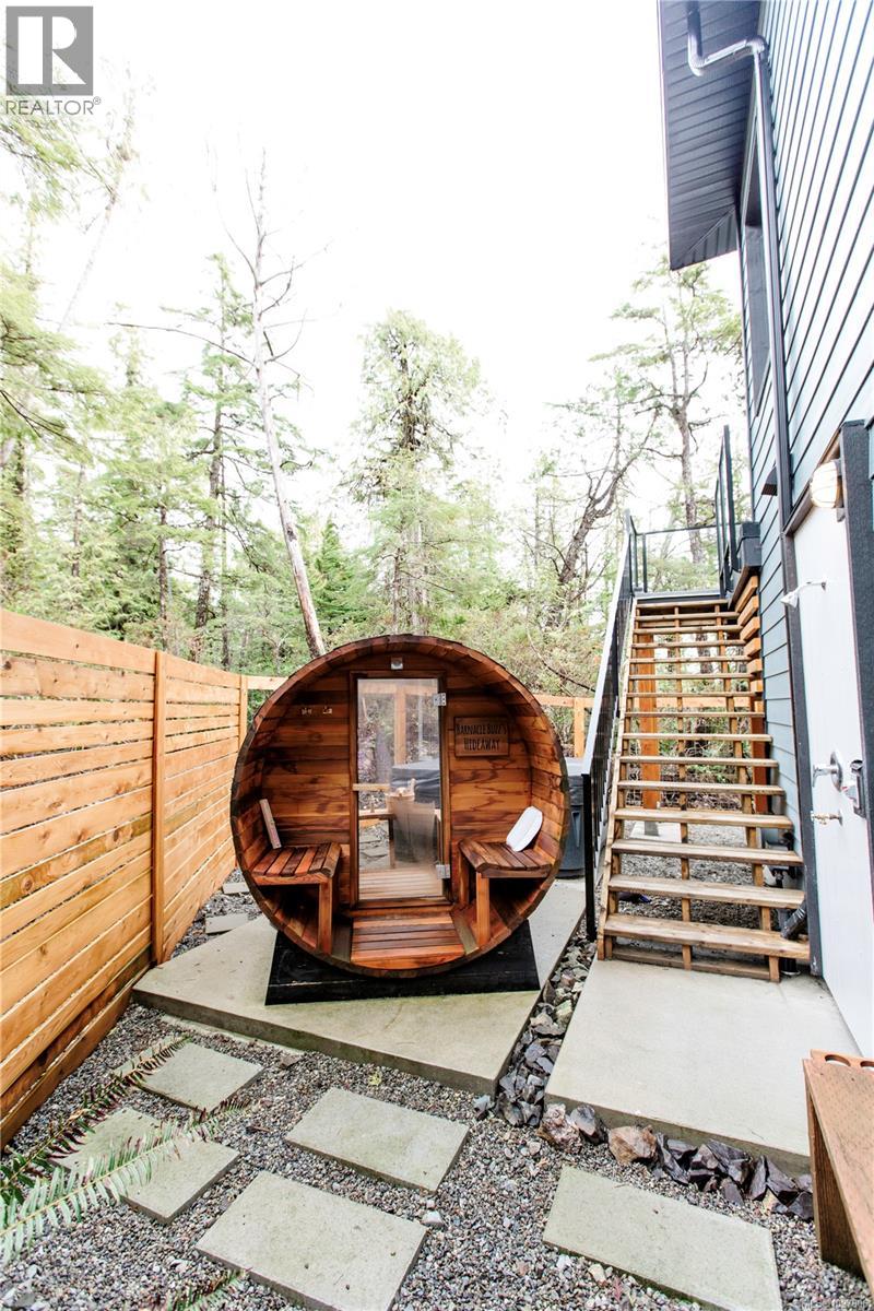 823 Lorne White Pl, Ucluelet, British Columbia  V0R 3A0 - Photo 10 - 1027806