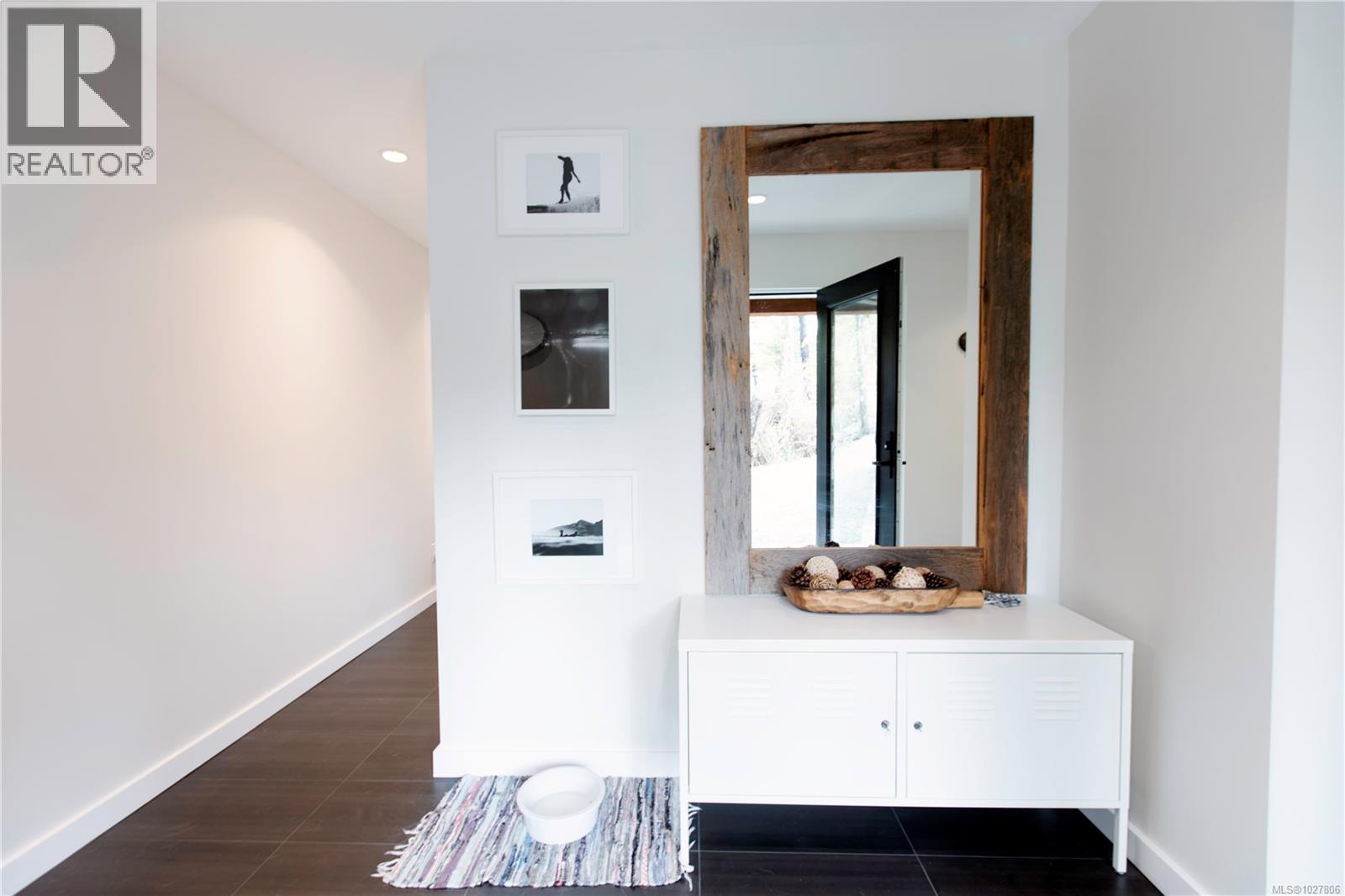 823 Lorne White Pl, Ucluelet, British Columbia  V0R 3A0 - Photo 11 - 1027806