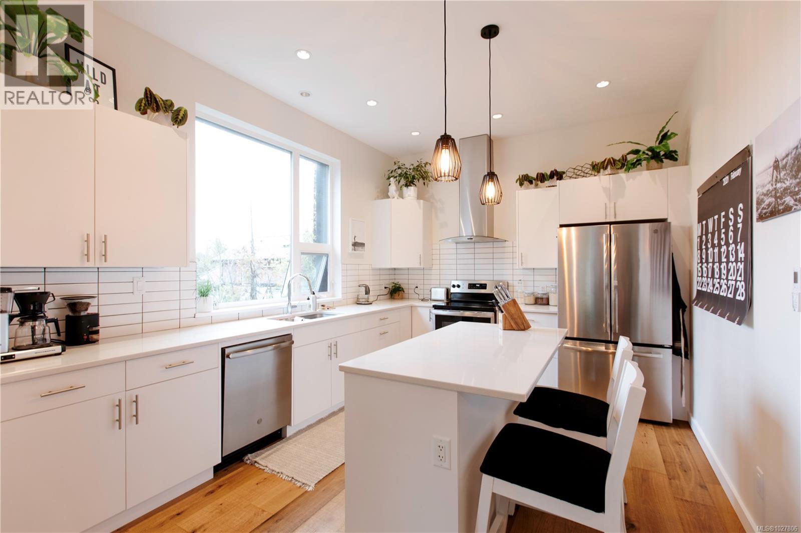 823 Lorne White Pl, Ucluelet, British Columbia  V0R 3A0 - Photo 18 - 1027806