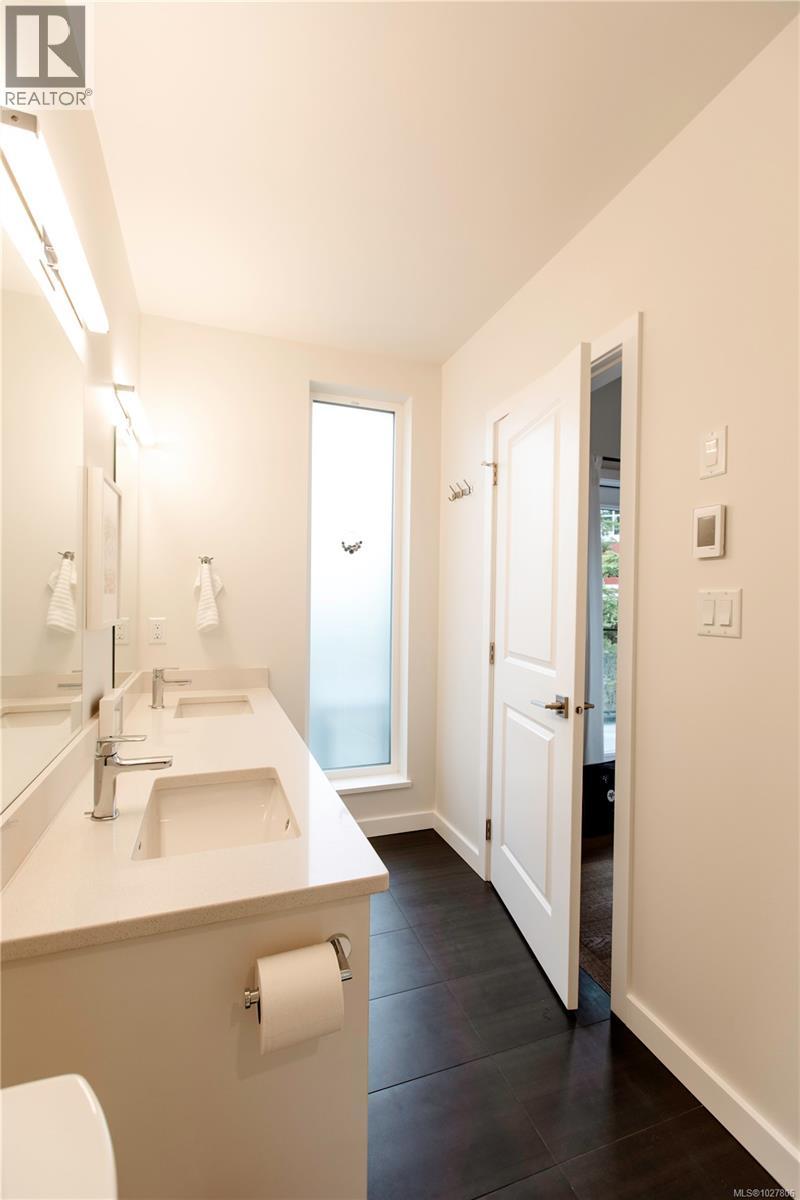 823 Lorne White Pl, Ucluelet, British Columbia  V0R 3A0 - Photo 29 - 1027806