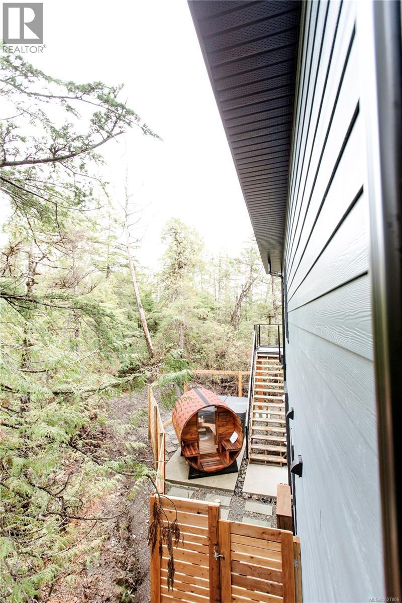 823 Lorne White Pl, Ucluelet, British Columbia  V0R 3A0 - Photo 32 - 1027806