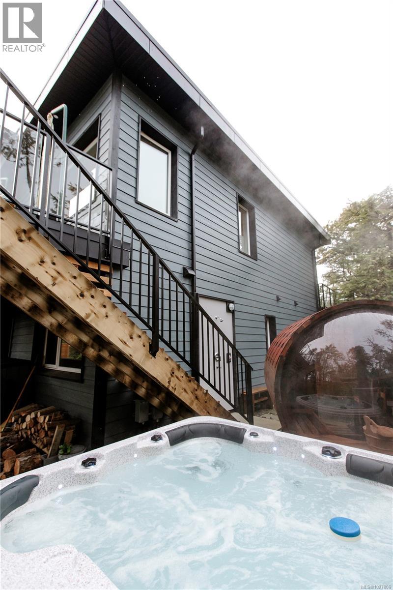 823 Lorne White Pl, Ucluelet, British Columbia  V0R 3A0 - Photo 33 - 1027806