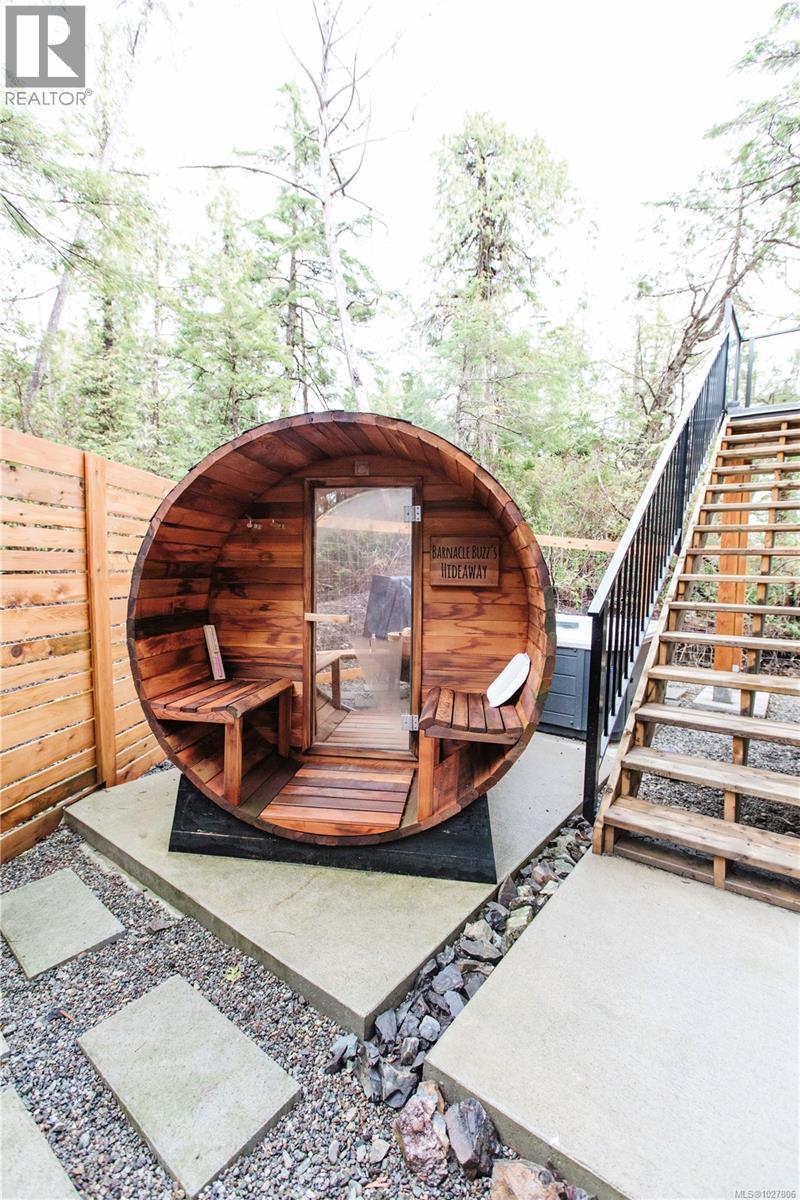 823 Lorne White Pl, Ucluelet, British Columbia  V0R 3A0 - Photo 35 - 1027806