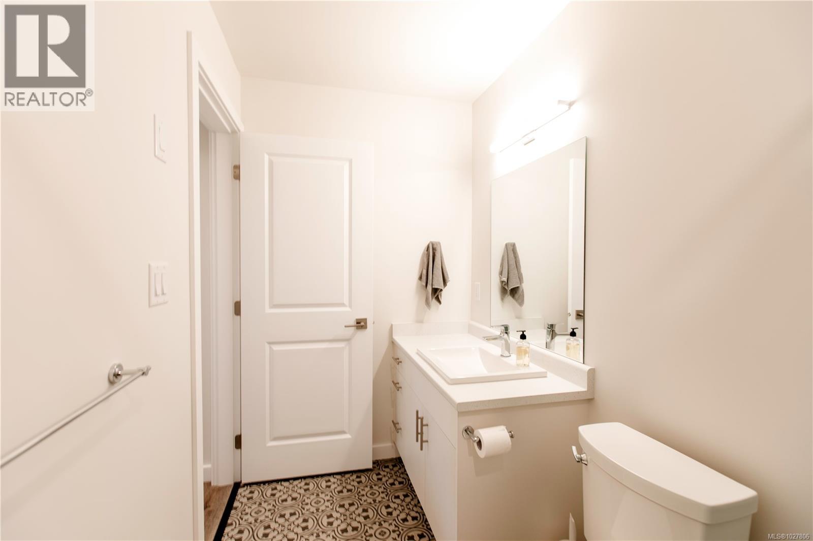 823 Lorne White Pl, Ucluelet, British Columbia  V0R 3A0 - Photo 41 - 1027806