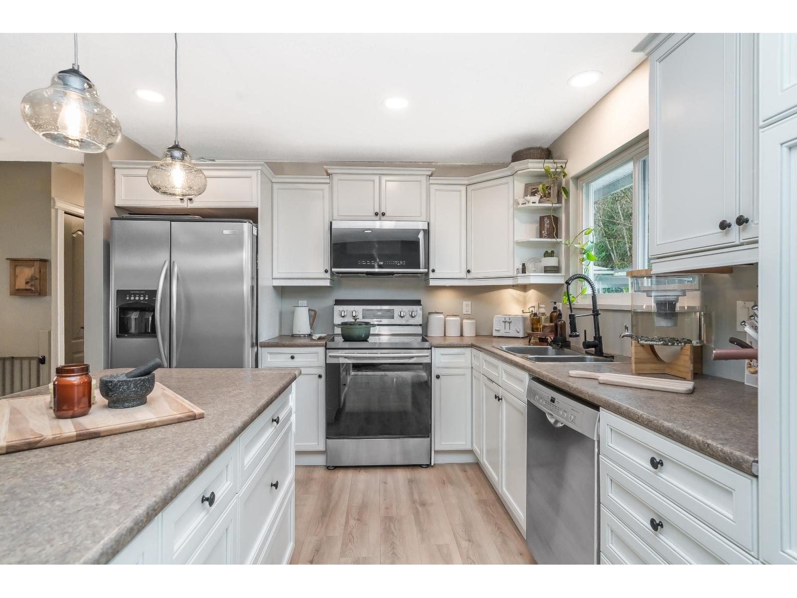 35294 Selkirk Avenue, Abbotsford, British Columbia  V2S 8L2 - Photo 13 - R3096673