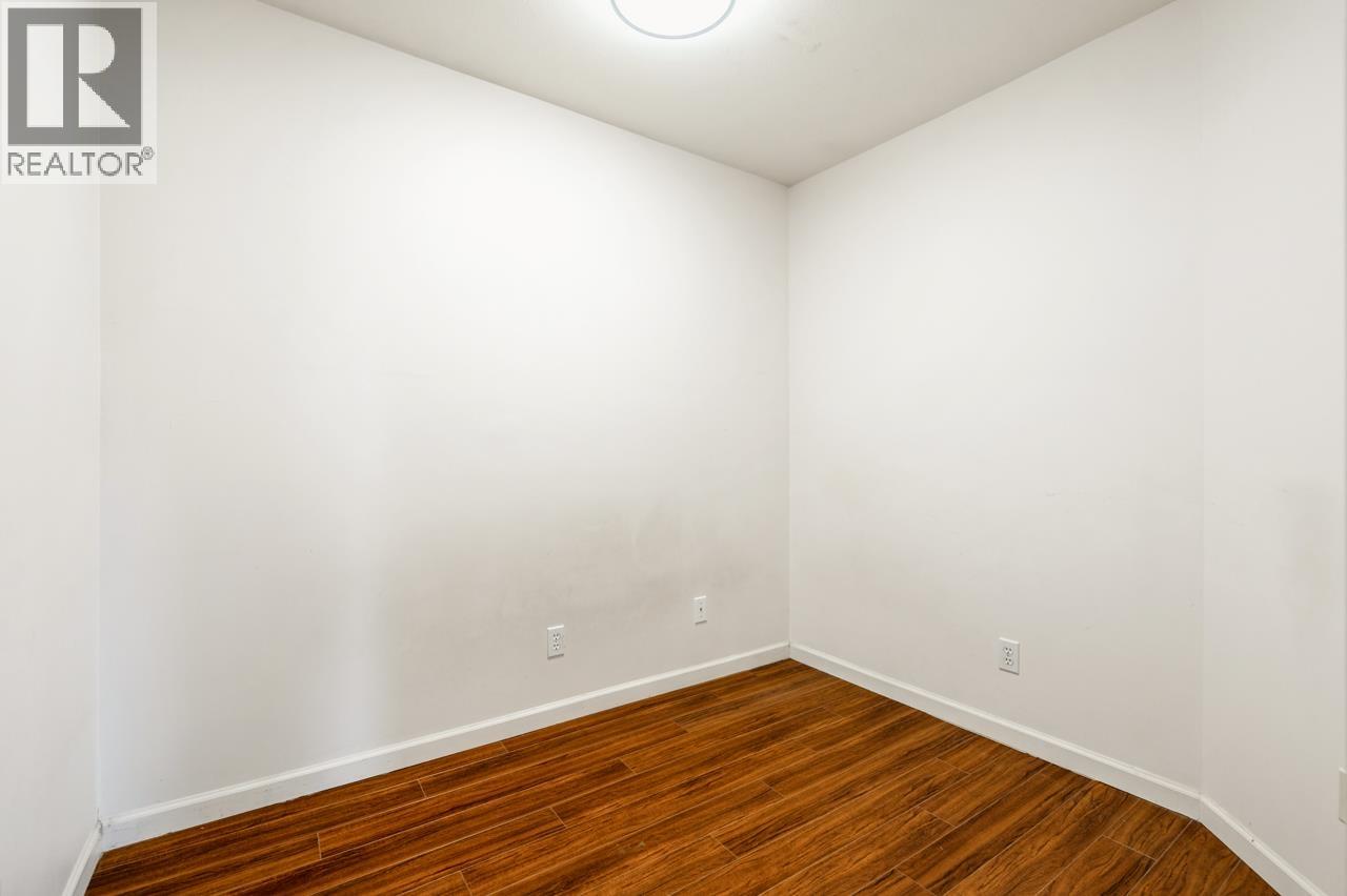 402 7139 18th Avenue, Burnaby, British Columbia  V3N 4Z3 - Photo 10 - R3097036