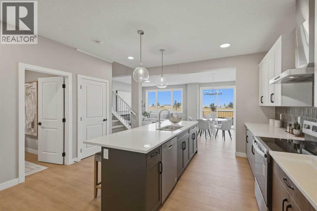 135 Belvedere Crescent Se, Calgary, Alberta  T2A 7Y5 - Photo 11 - A2287783