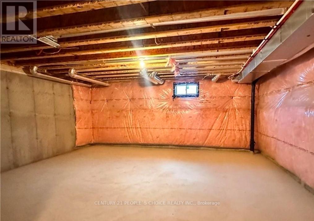 36 Rowlock Street, Welland, Ontario  L3B 0M7 - Photo 16 - X12856454