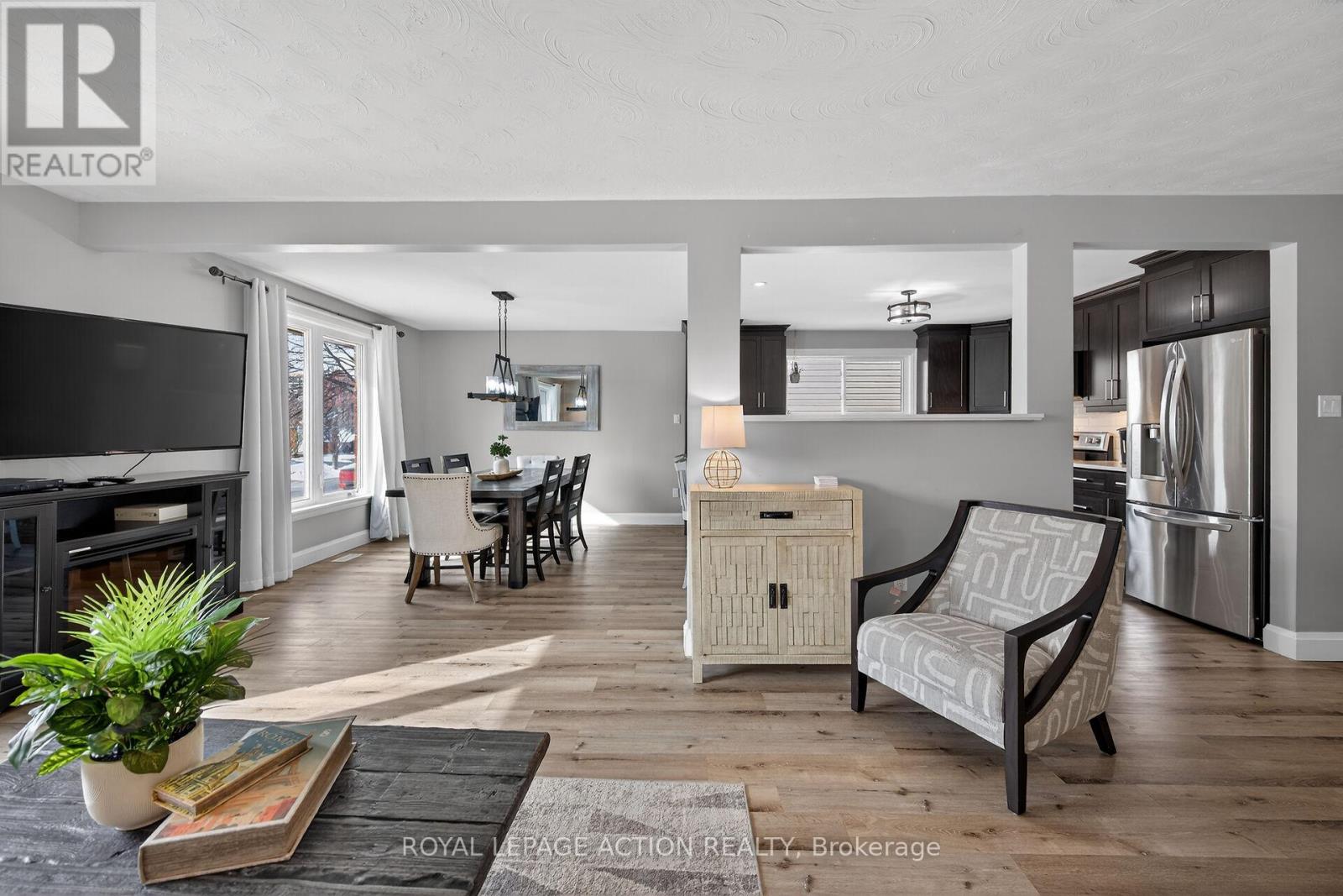 14 Max Webster Road, Brantford, Ontario  N3P 1H7 - Photo 11 - X12856478