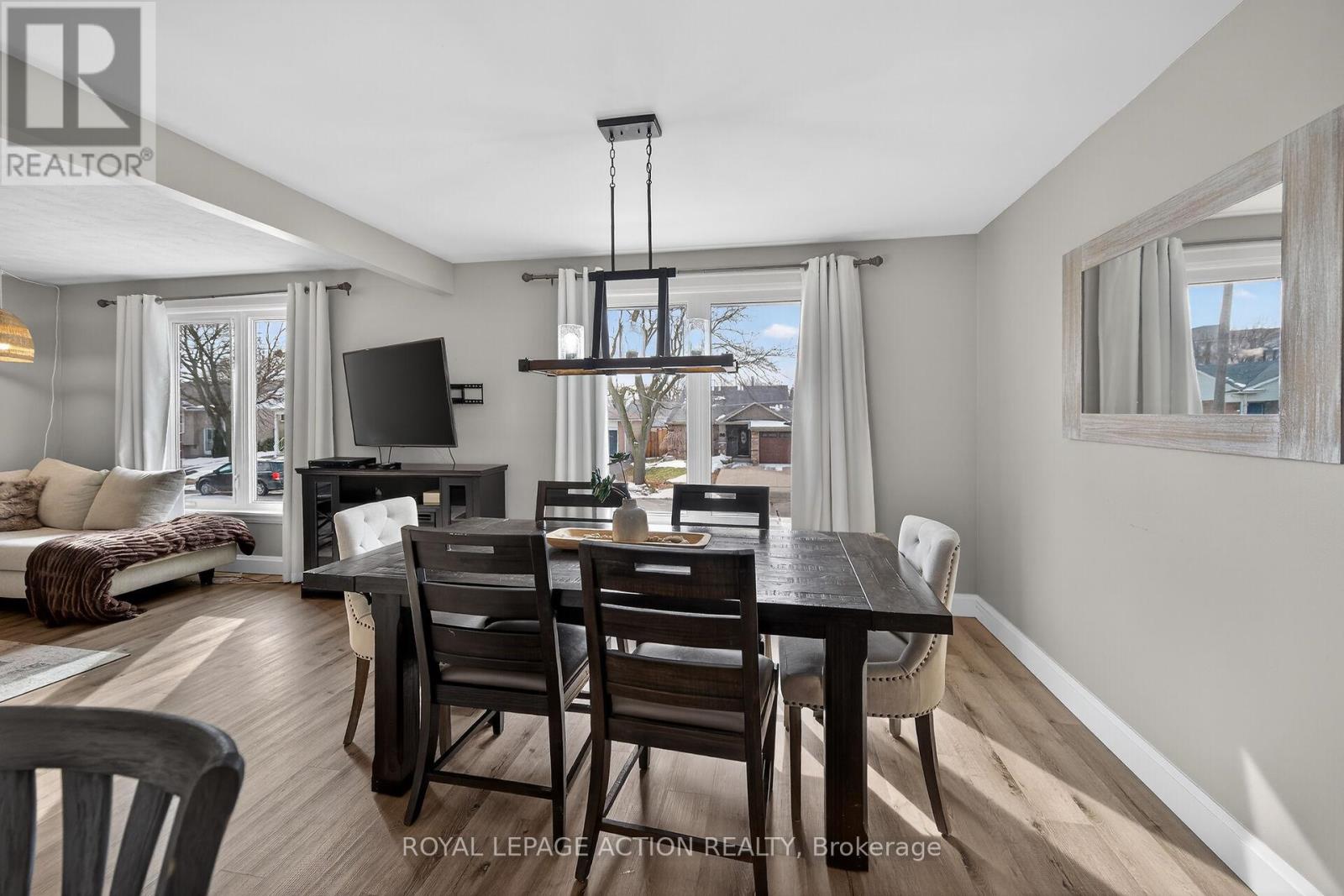 14 Max Webster Road, Brantford, Ontario  N3P 1H7 - Photo 13 - X12856478