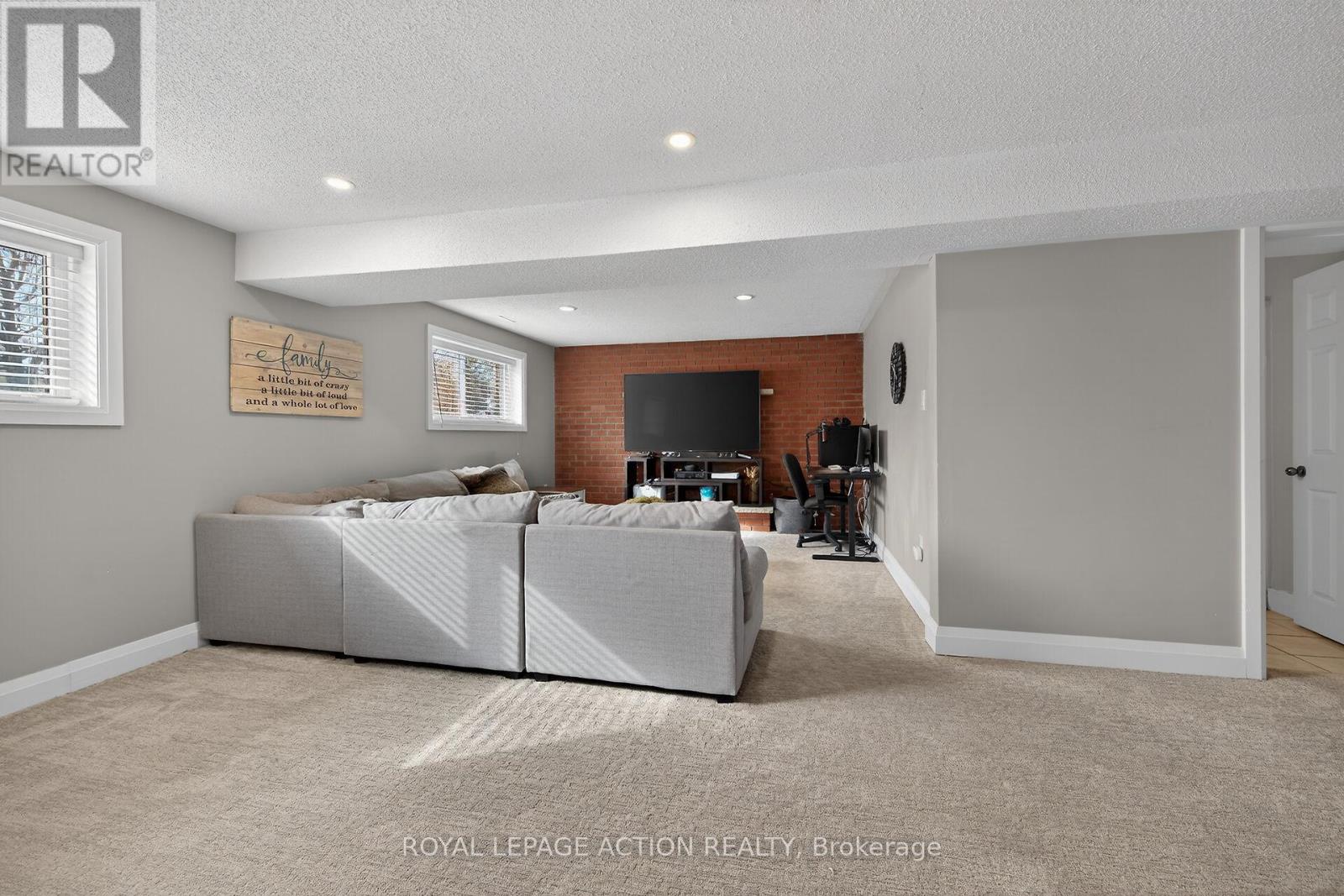 14 Max Webster Road, Brantford, Ontario  N3P 1H7 - Photo 26 - X12856478