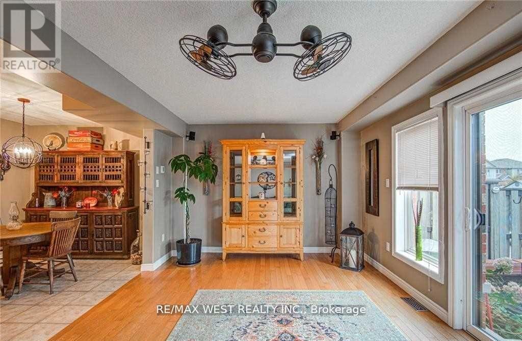 4475 Comfort Crescent, Lincoln, Ontario  L0R 1B9 - Photo 4 - X12856502