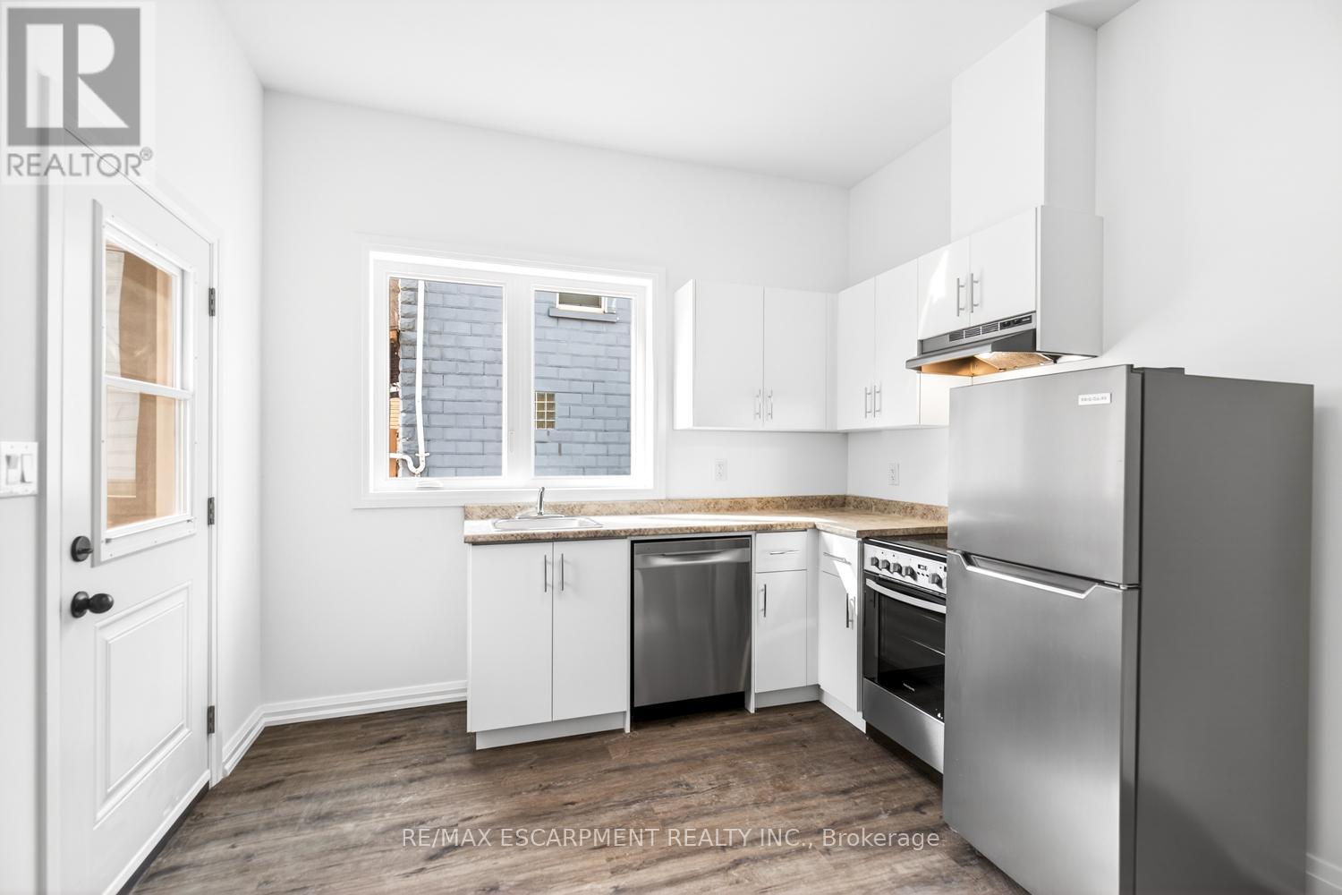 1 - 253 St Clair Boulevard, Hamilton, Ontario  L8M 2P3 - Photo 13 - X12856506