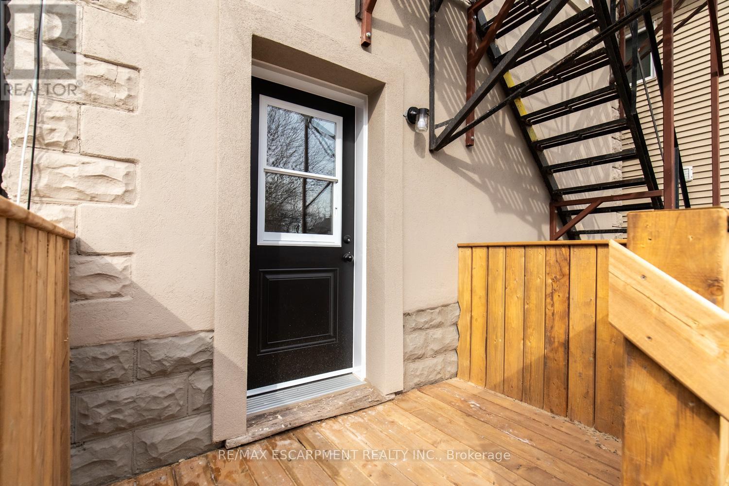 1 - 253 St Clair Boulevard, Hamilton, Ontario  L8M 2P3 - Photo 18 - X12856506