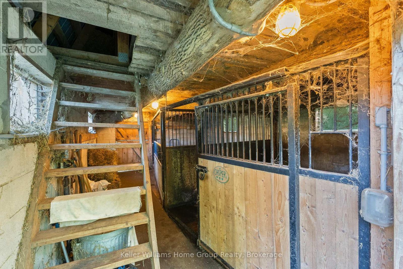 125 North Diagonal Road, South Bruce Peninsula, Ontario  N0H 2T0 - Photo 17 - X12855850