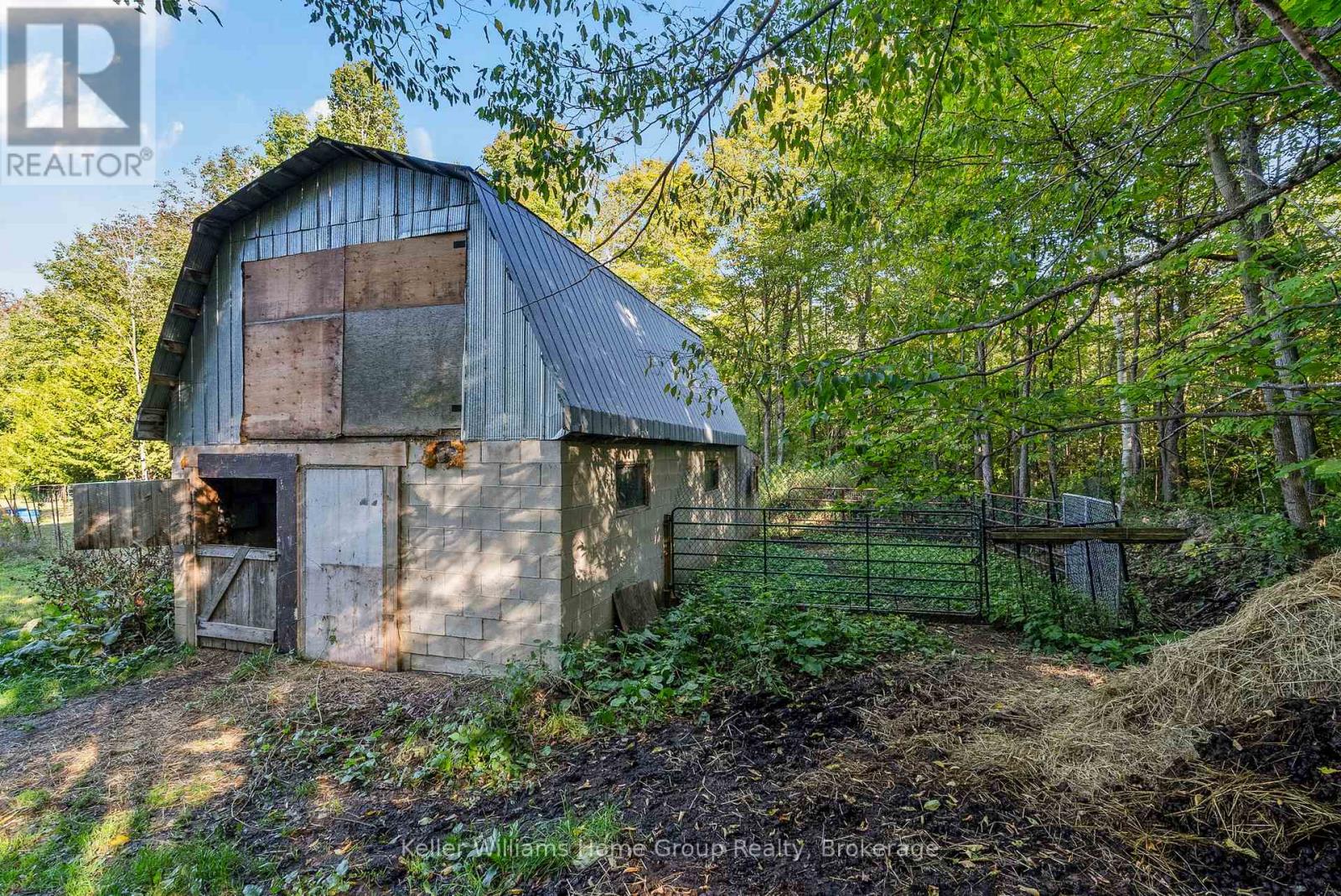 125 North Diagonal Road, South Bruce Peninsula, Ontario  N0H 2T0 - Photo 14 - X12855850