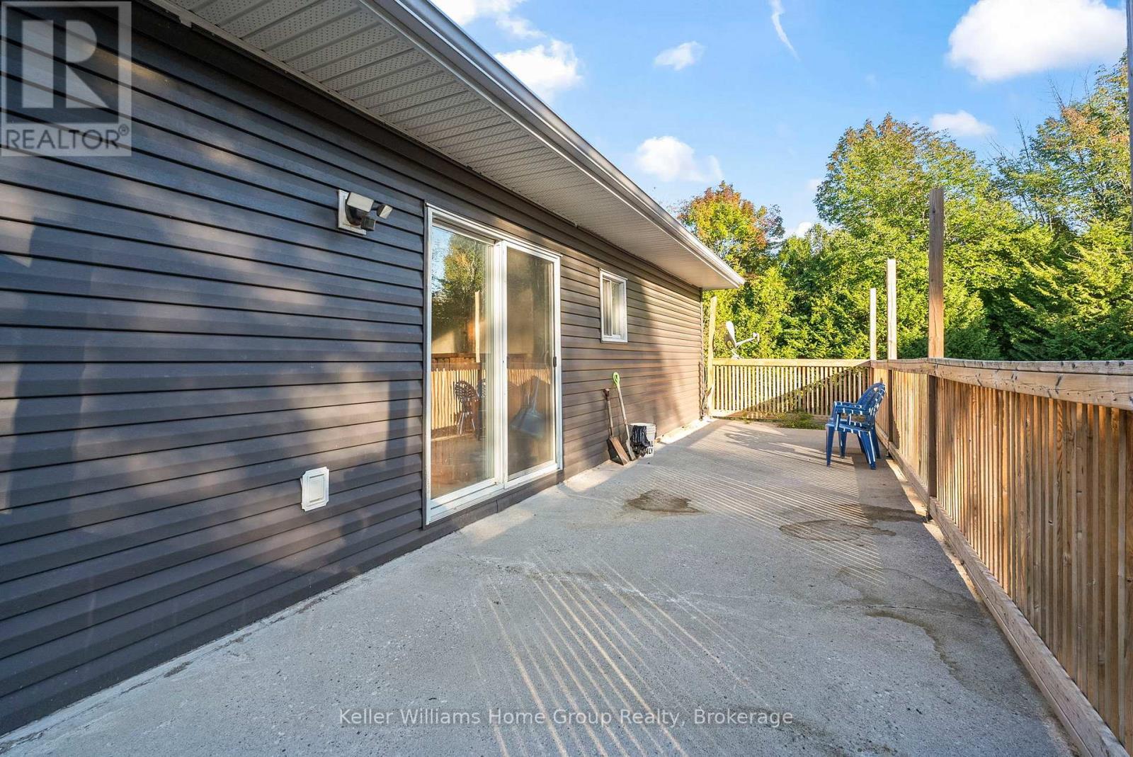 125 North Diagonal Road, South Bruce Peninsula, Ontario  N0H 2T0 - Photo 19 - X12855850