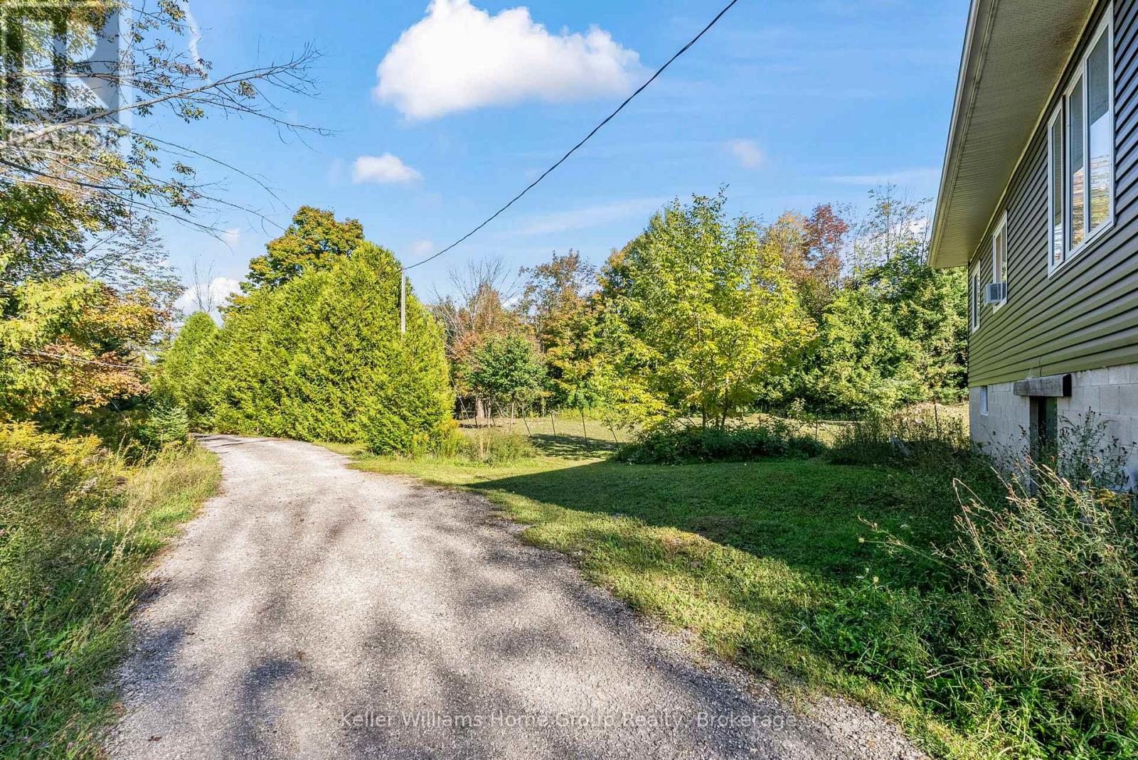 125 North Diagonal Road, South Bruce Peninsula, Ontario  N0H 2T0 - Photo 8 - X12855850