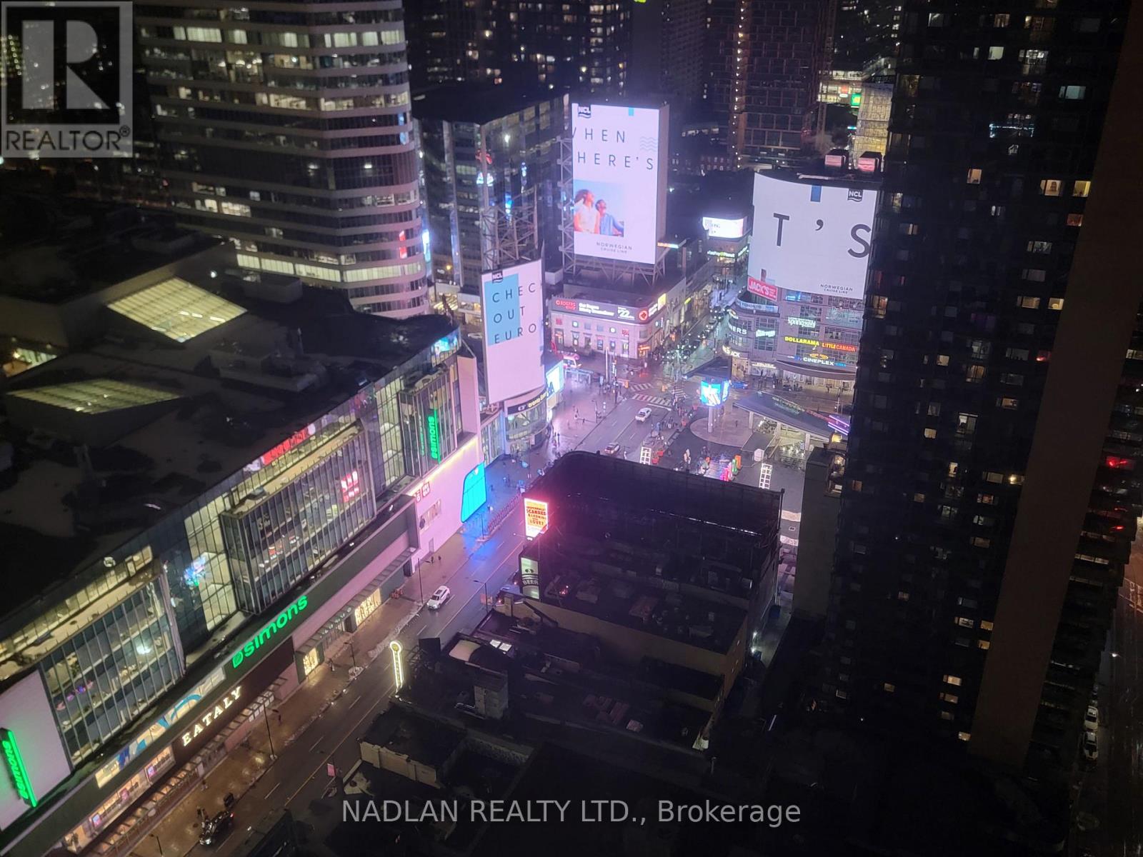 3901 - 210 Victoria Street, Toronto, Ontario  M5B 2R3 - Photo 1 - C12855846