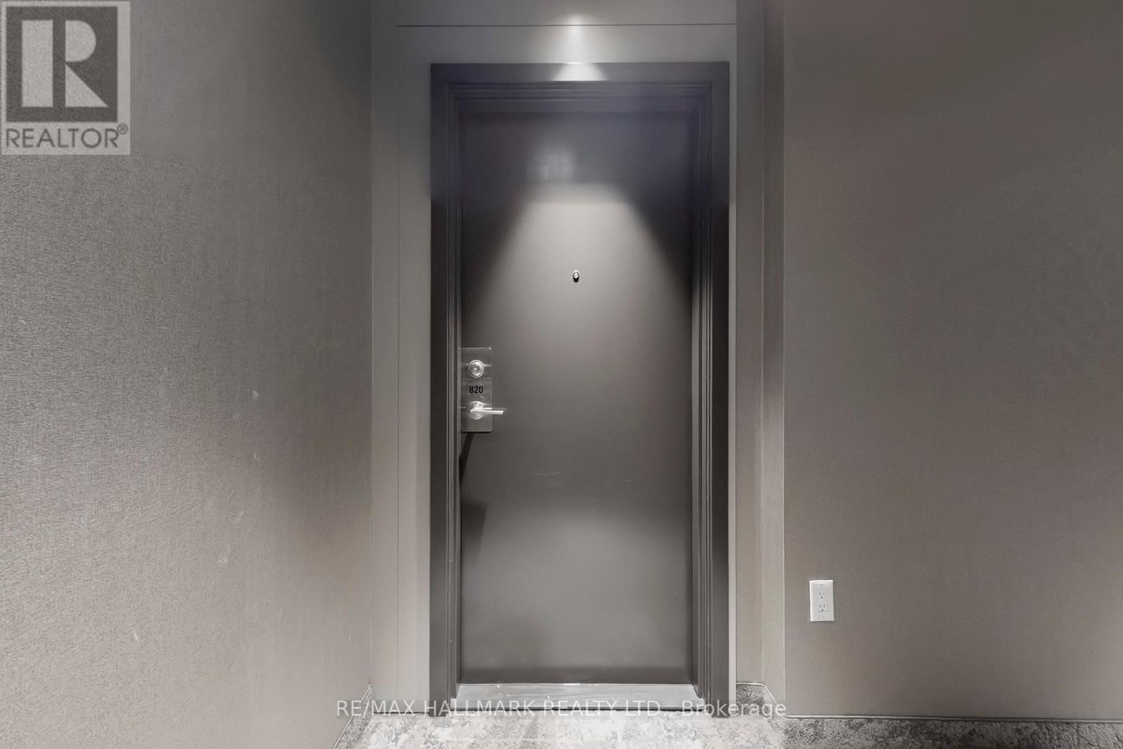 820 - 60 Honeycrisp Crescent, Vaughan, Ontario  L4K 0N5 - Photo 4 - N12717506