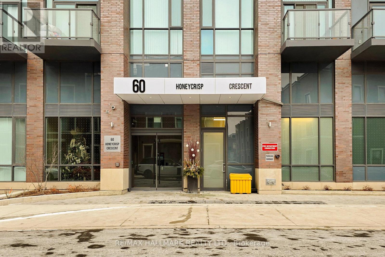 820 - 60 Honeycrisp Crescent, Vaughan, Ontario  L4K 0N5 - Photo 41 - N12717506