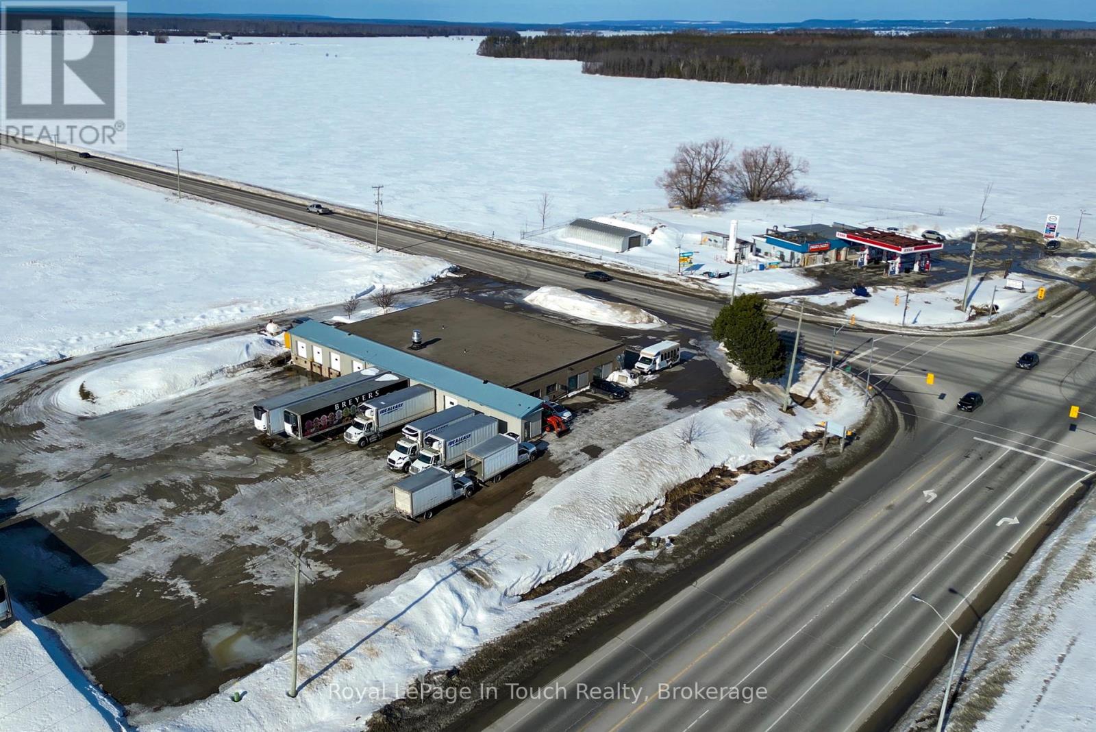 3242 Crossland Road, Springwater, Ontario  L0L 1P0 - Photo 6 - S12856714