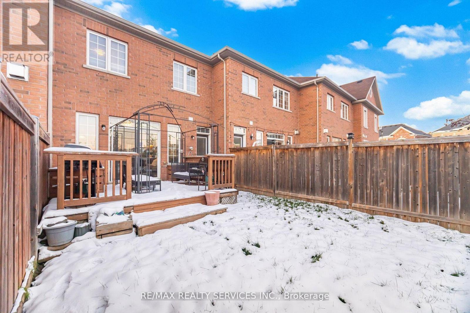 7 Dufay Road, Brampton, Ontario  L7A 4A1 - Photo 30 - W12695746