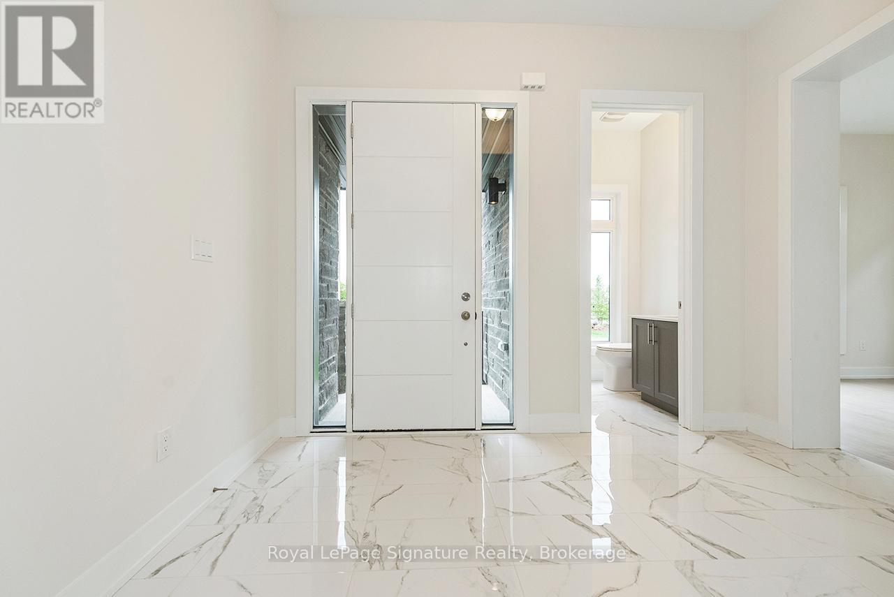 126 Dorothy Drive, Blue Mountains, Ontario  N0H 1J0 - Photo 2 - X12856576