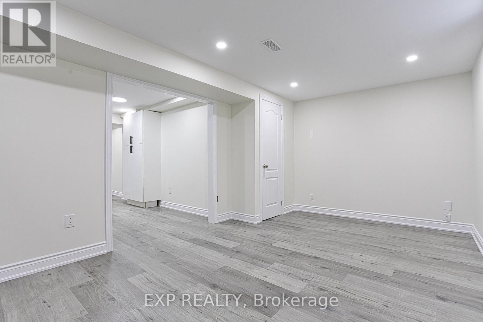 Lower - 115 Amberly Boulevard, Hamilton (Ancaster), Ontario  L9G 3V2 - Photo 9 - X12786598