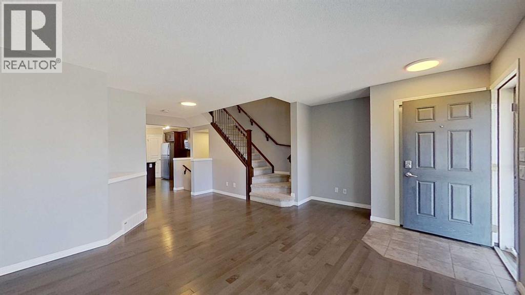 63 Elgin Meadows Park Se, Calgary, Alberta  T2Z 1B5 - Photo 4 - A2258304