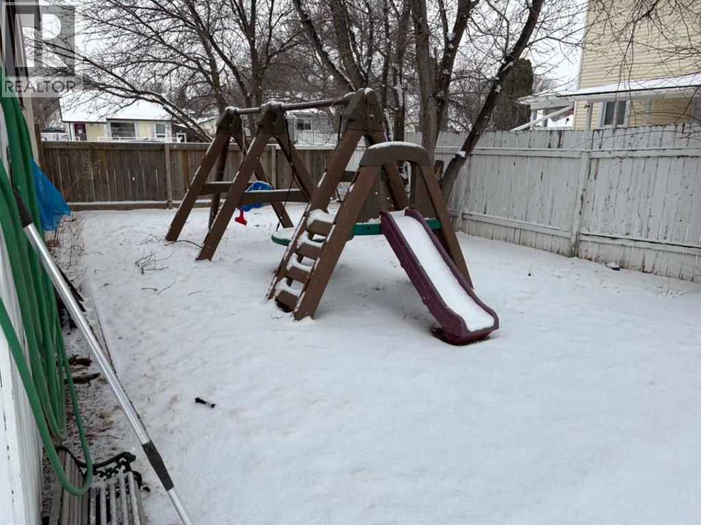 374 10 Street Se, Medicine Hat, Alberta  T1A 1P9 - Photo 10 - A2291016