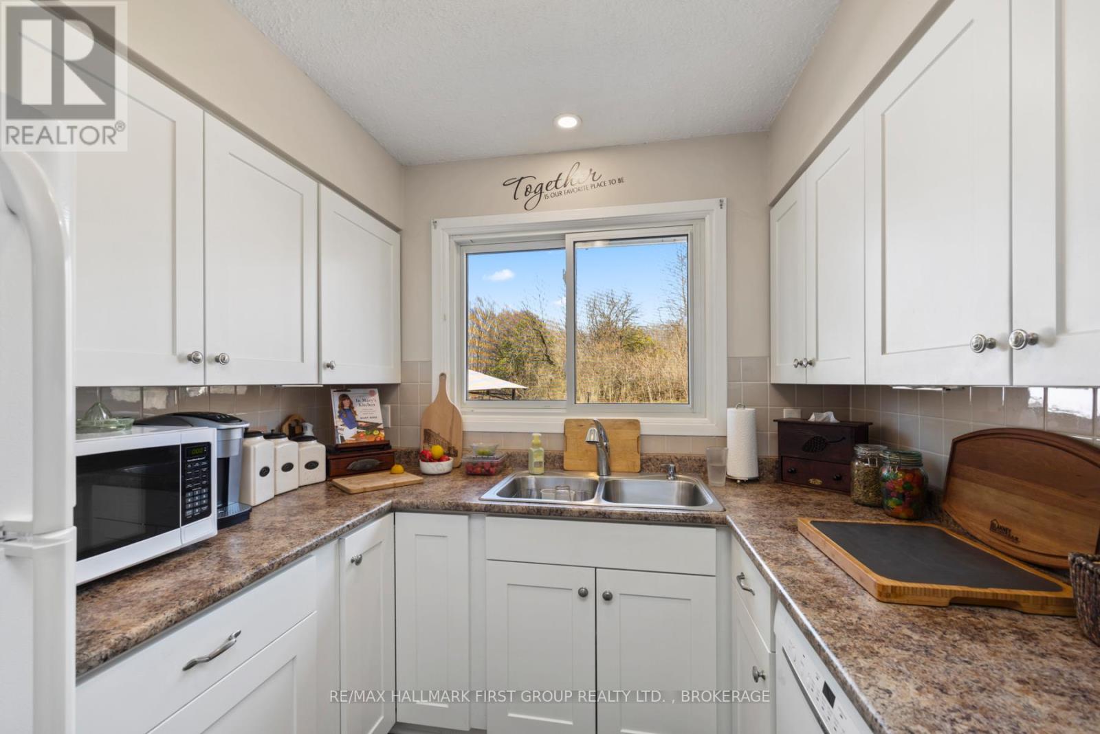 128 Haskins Point Road, Leeds And The Thousand Islands, Ontario  K0H 2N0 - Photo 6 - X12856748