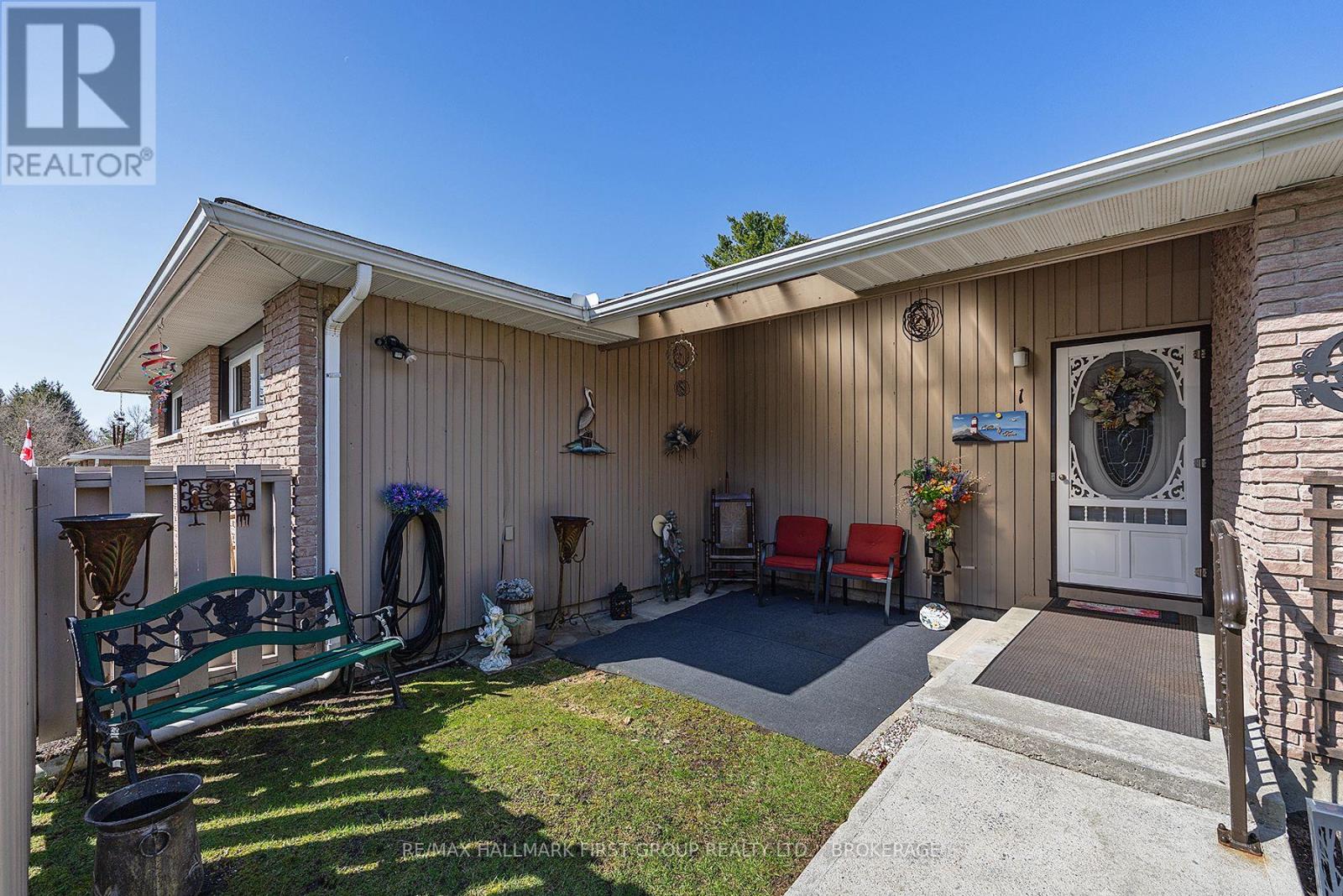 128 Haskins Point Road, Leeds And The Thousand Islands, Ontario  K0H 2N0 - Photo 7 - X12856748