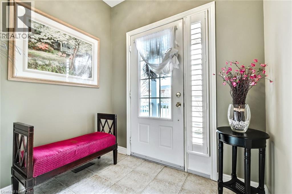 43 Woodlawn Court, Dundas, Ontario  L9H 7S2 - Photo 7 - 40810165