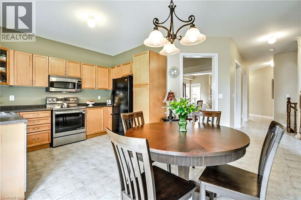 43 Woodlawn Court, Dundas, Ontario  L9H 7S2 - Photo 13 - 40810165