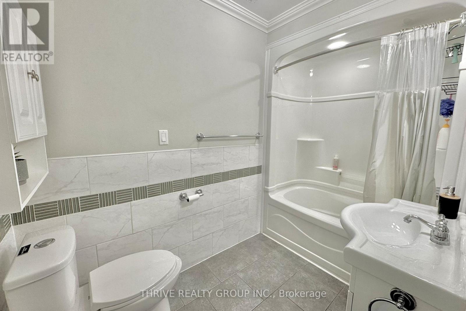 Main - 136 Walnut Street, London North, Ontario  N6H 1A6 - Photo 11 - X12856512