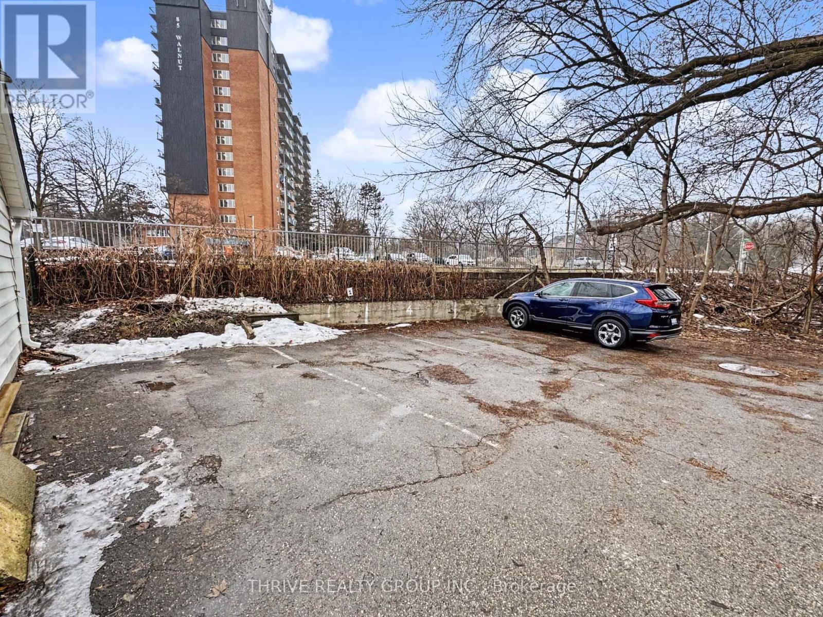 4 - 136 Walnut Street, London North, Ontario  N6H 1A6 - Photo 4 - X12856520